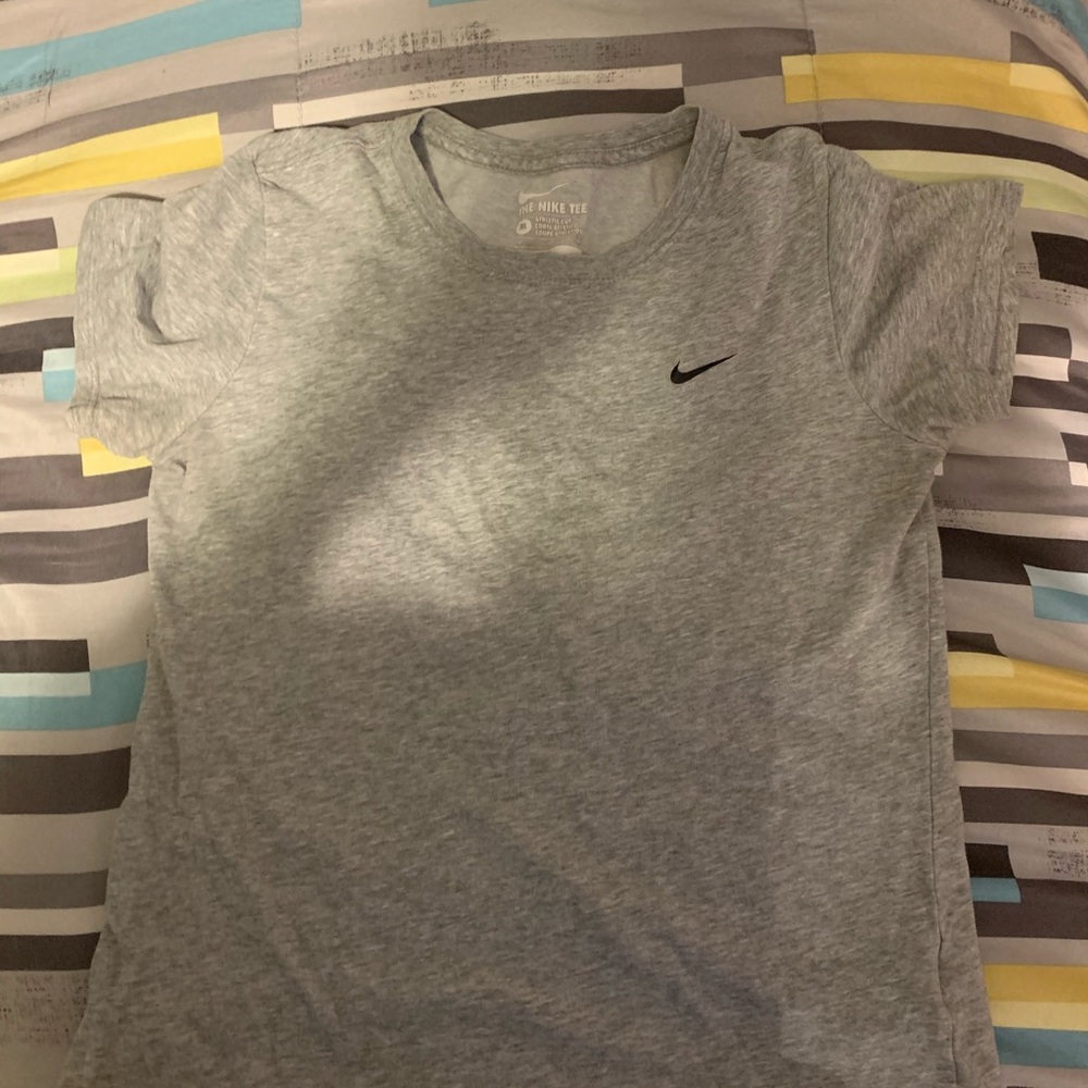 COPY - Nike Grey T Shirt
